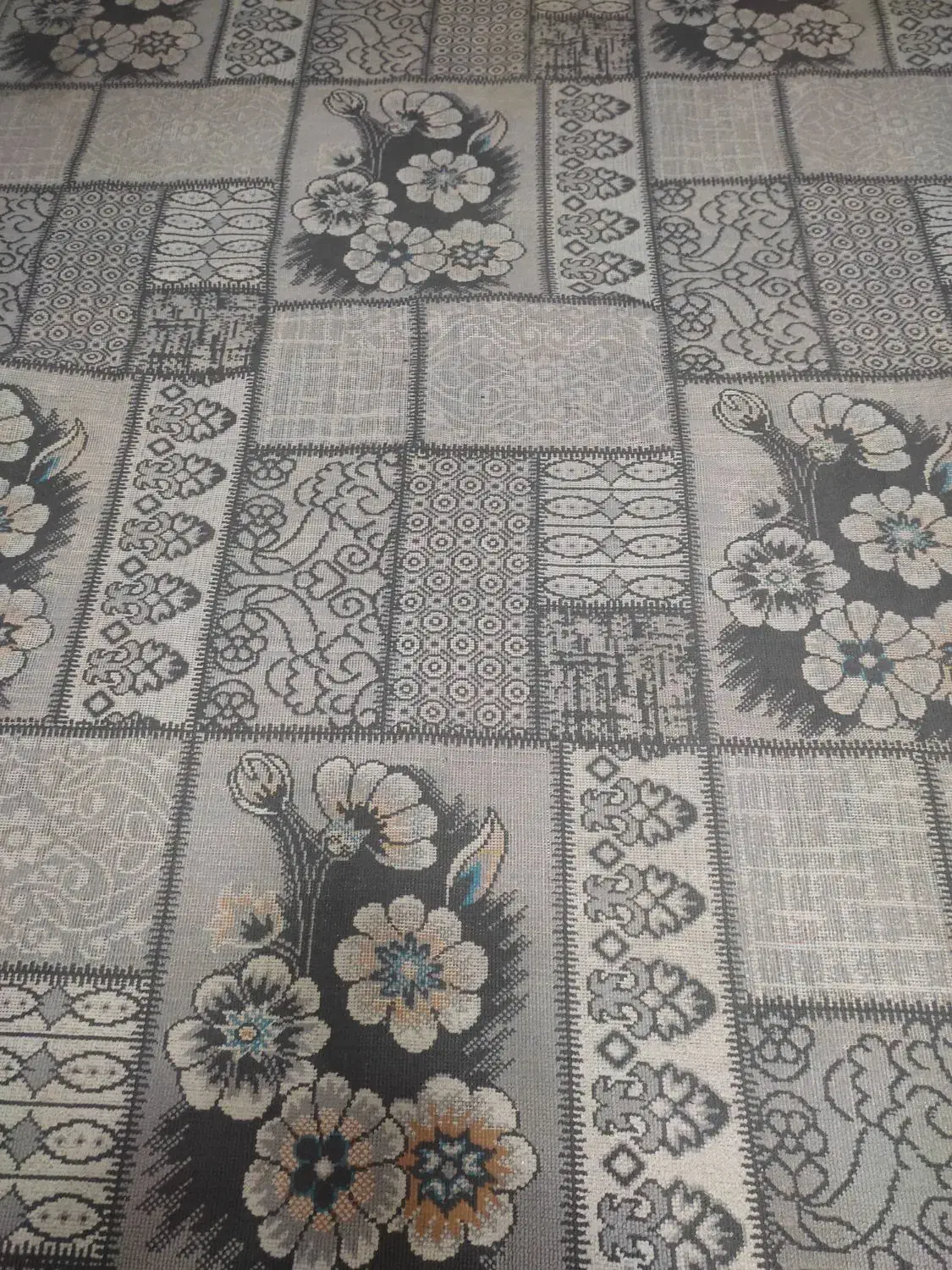 گلیم ۶ متری|گلیم، جاجیم، گبه|رشت, توشیبا|دیوار