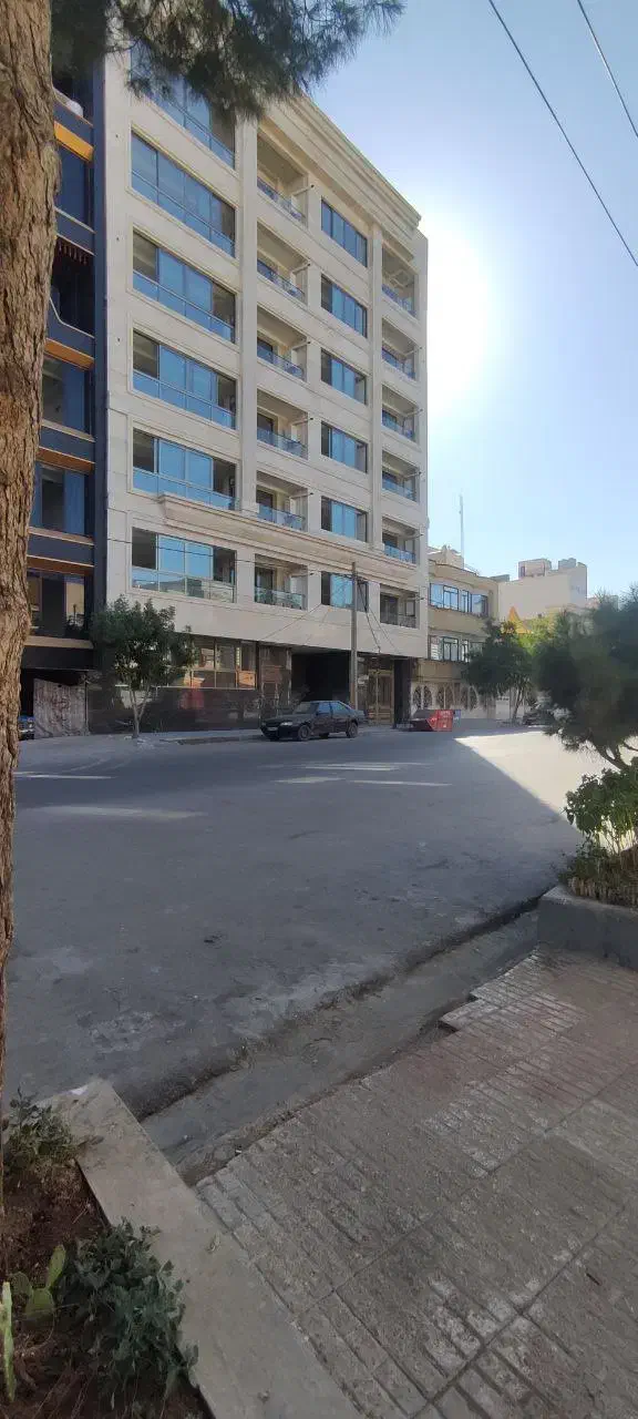 تولید،نصاب،نصب تعمیرات،رگلاژ درب و پنجره دوجداره|خدمات پیشه و مهارت|قشم, |دیوار