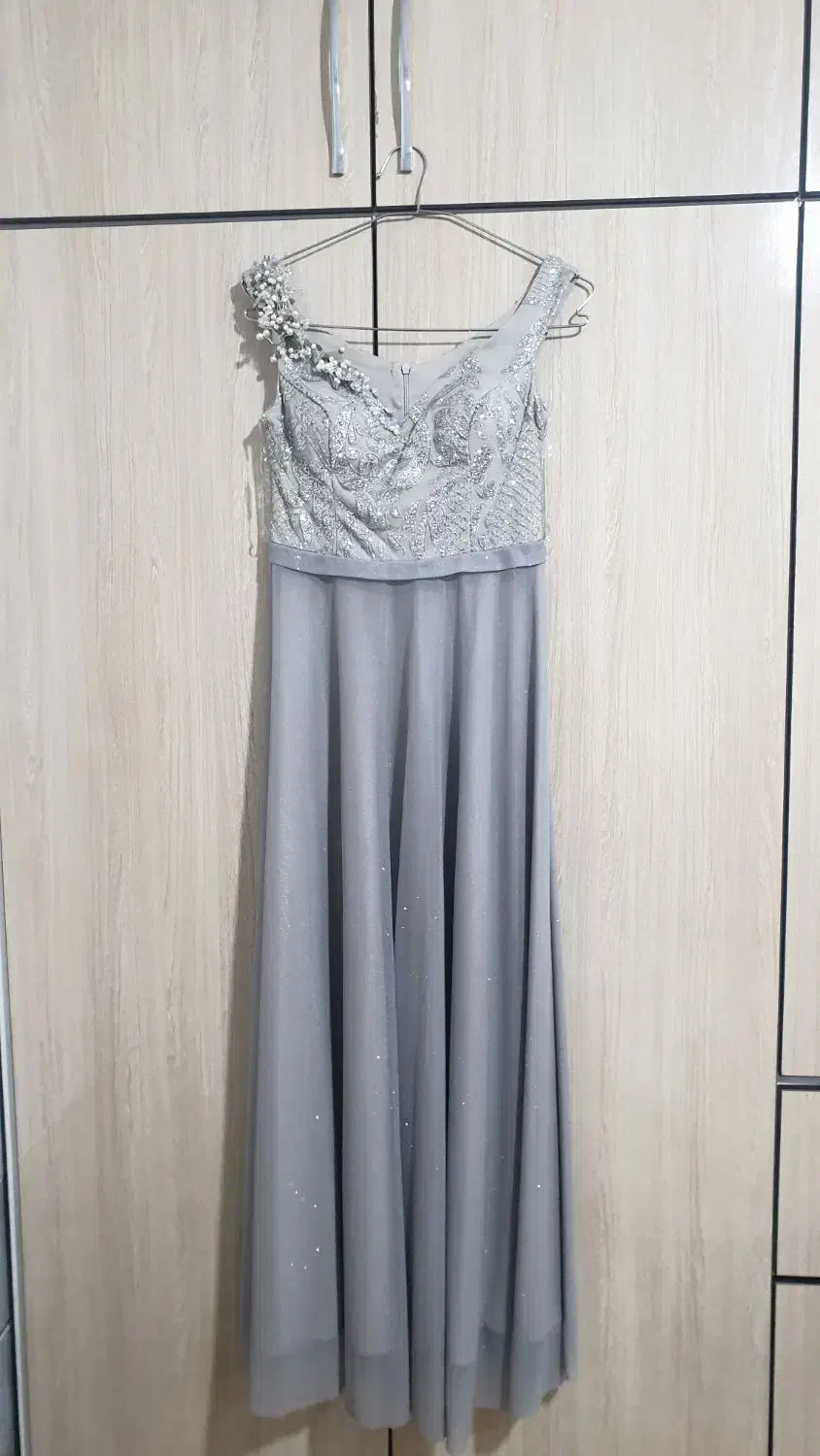 لباس مجلسی و نامزدی|لباس|نی‌ریز, |دیوار