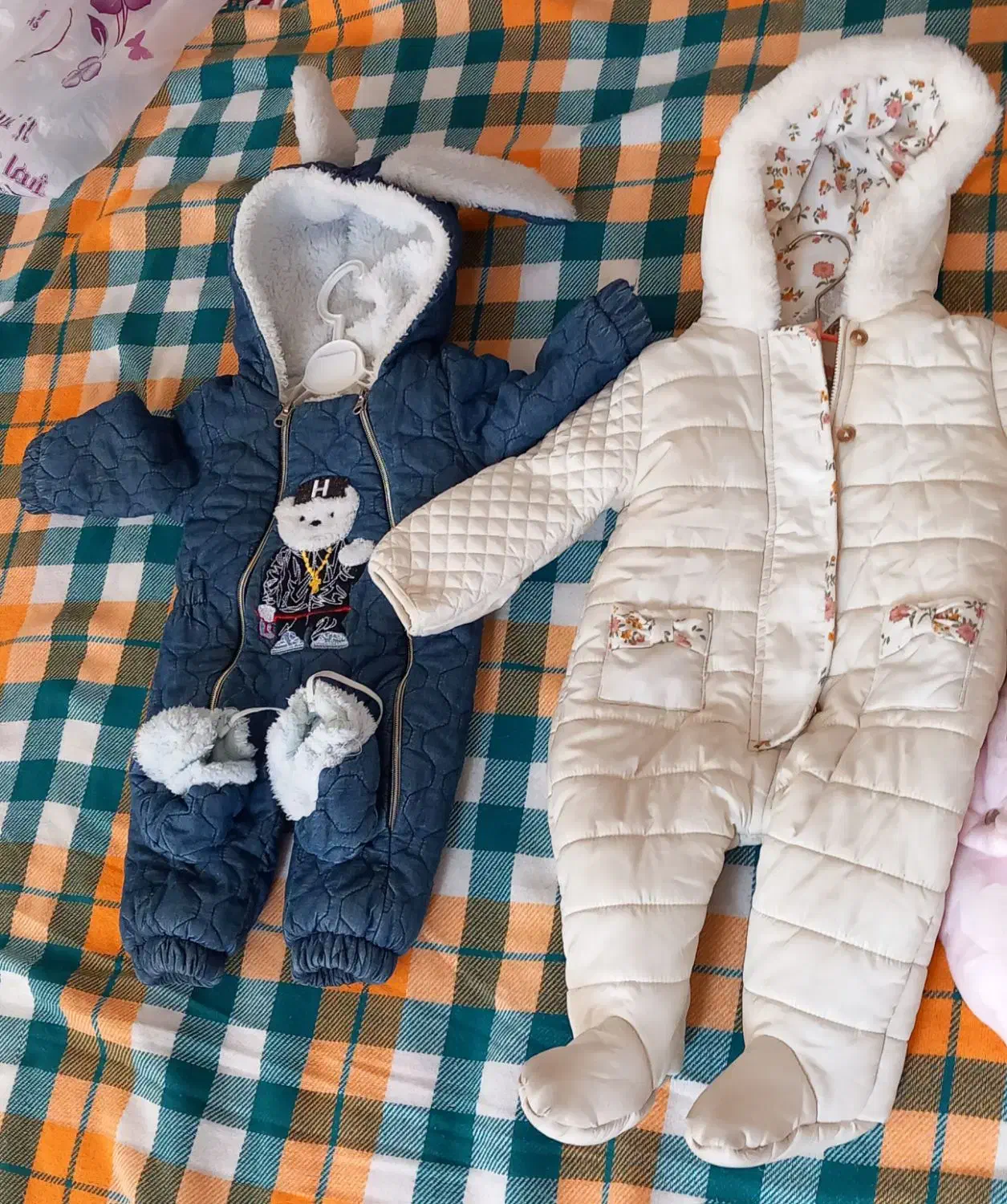 لباسه بچه در حد نو|کفش و لباس بچه|شاهینشهر, شهرک گلدیس|دیوار