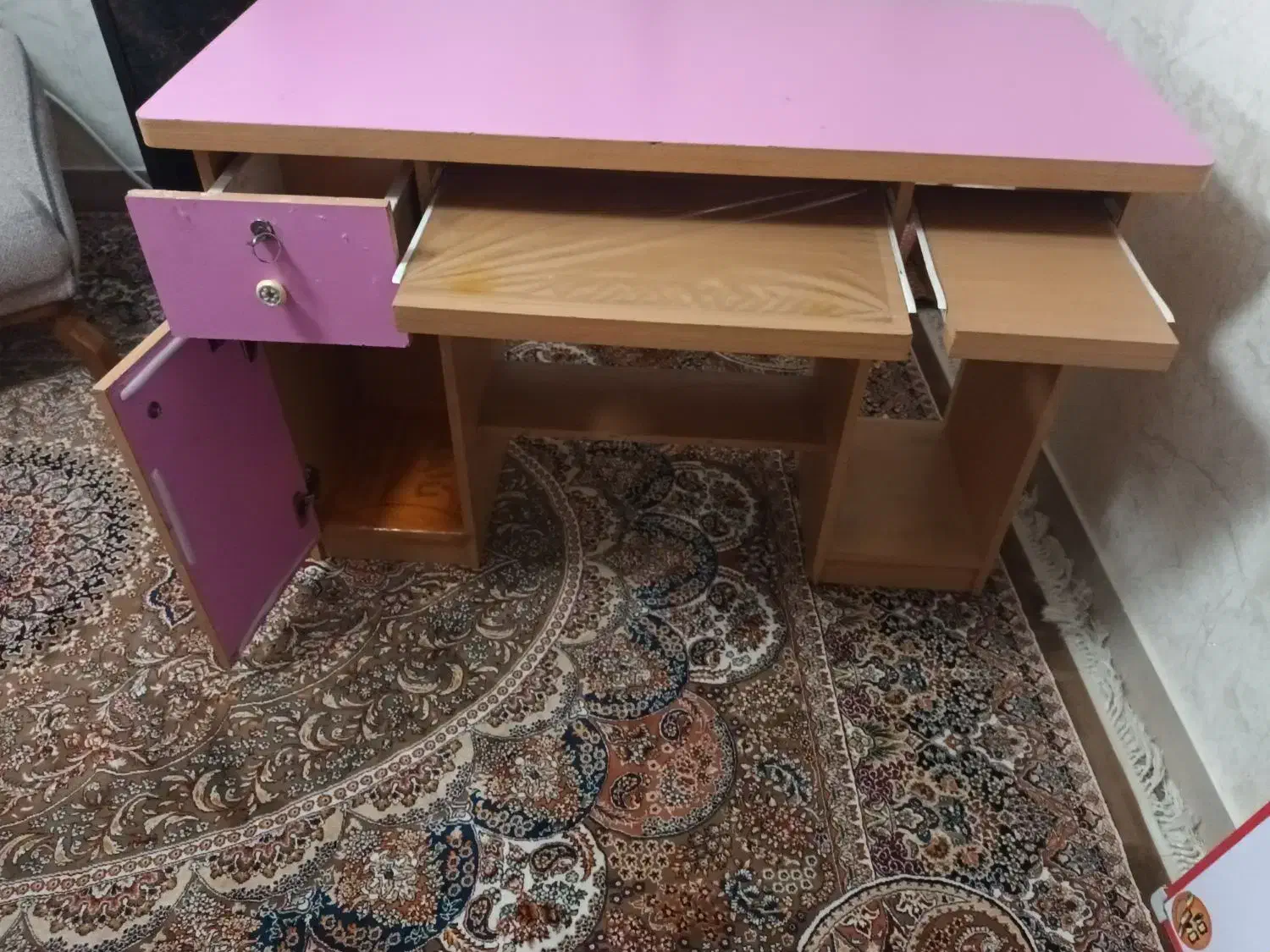 میز تحریر|میز تحریر و کامپیوتر|فردیس, شهرک ارم|دیوار