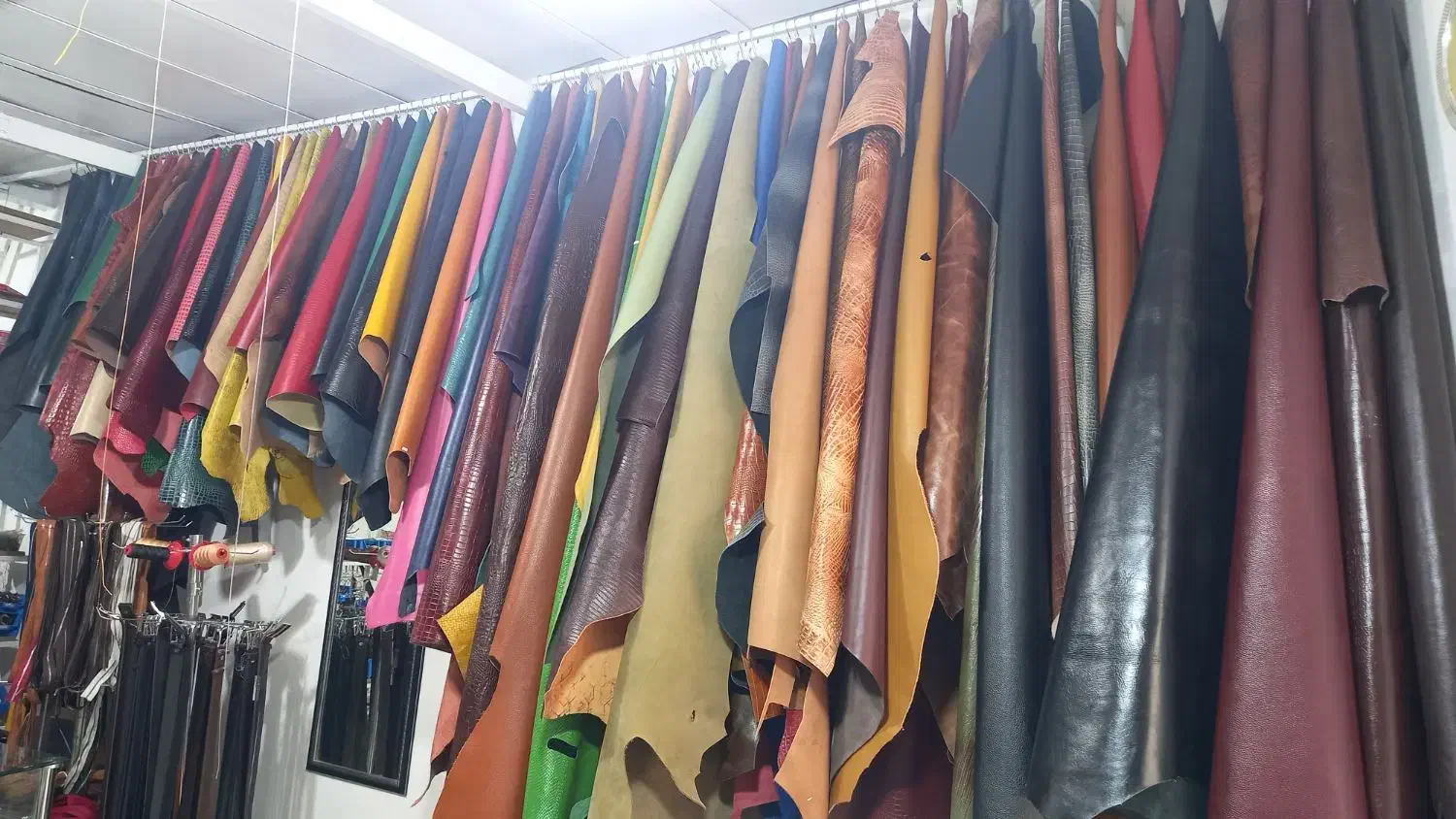 سفارش چرمدوزی|صنایع دستی و سایر لوازم تزئینی|سقز, |دیوار