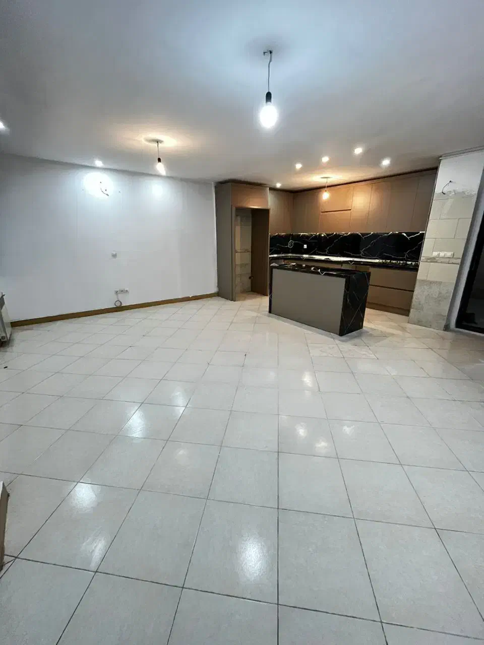 مناسب سرمایه گذاری مطمئن سود آور|فروش آپارتمان|هشتگرد, شهرک پامچال|دیوار