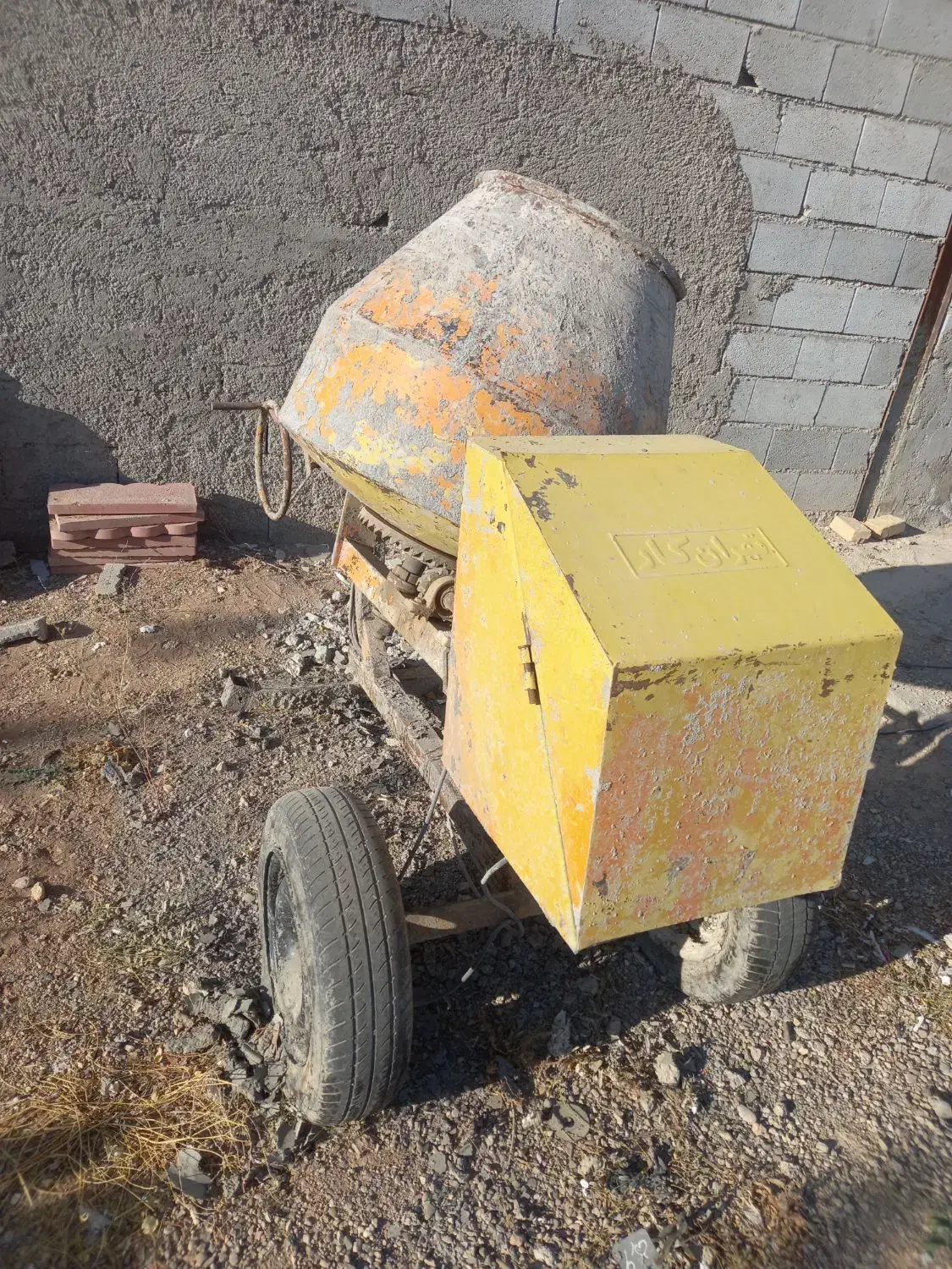 بتونگیر|ماشینآلات صنعتی|قیدار, |دیوار