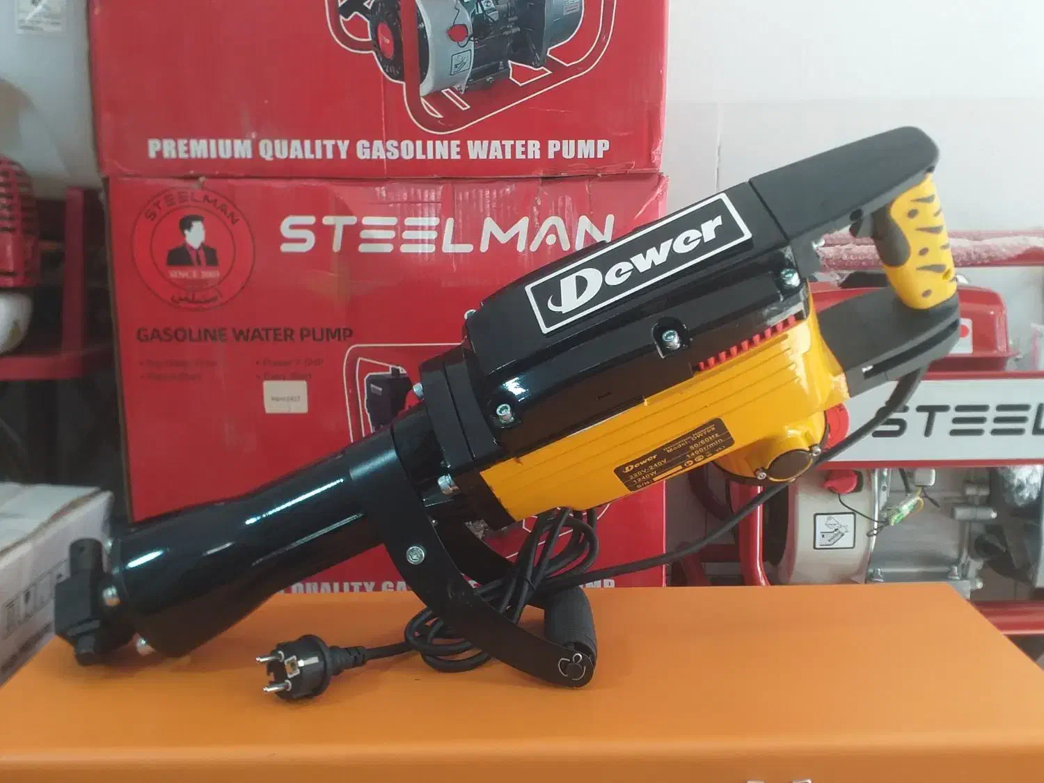 چکش تخریب هیلتی ۱۷ کیلویی روغنی و گریسی دوور|ماشینآلات صنعتی|مشهد, هدایت|دیوار