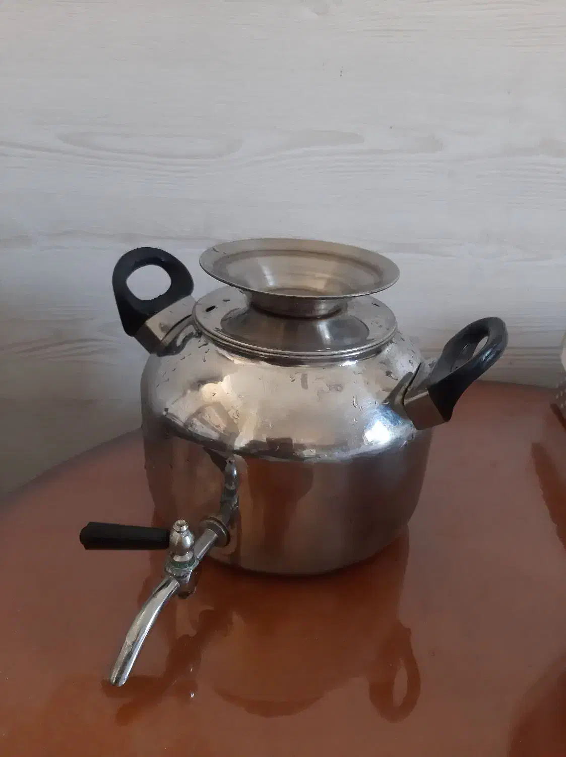 کتری شیردار استیل|قوری، کتری، قهوه‌ساز دستی|بومهن, |دیوار