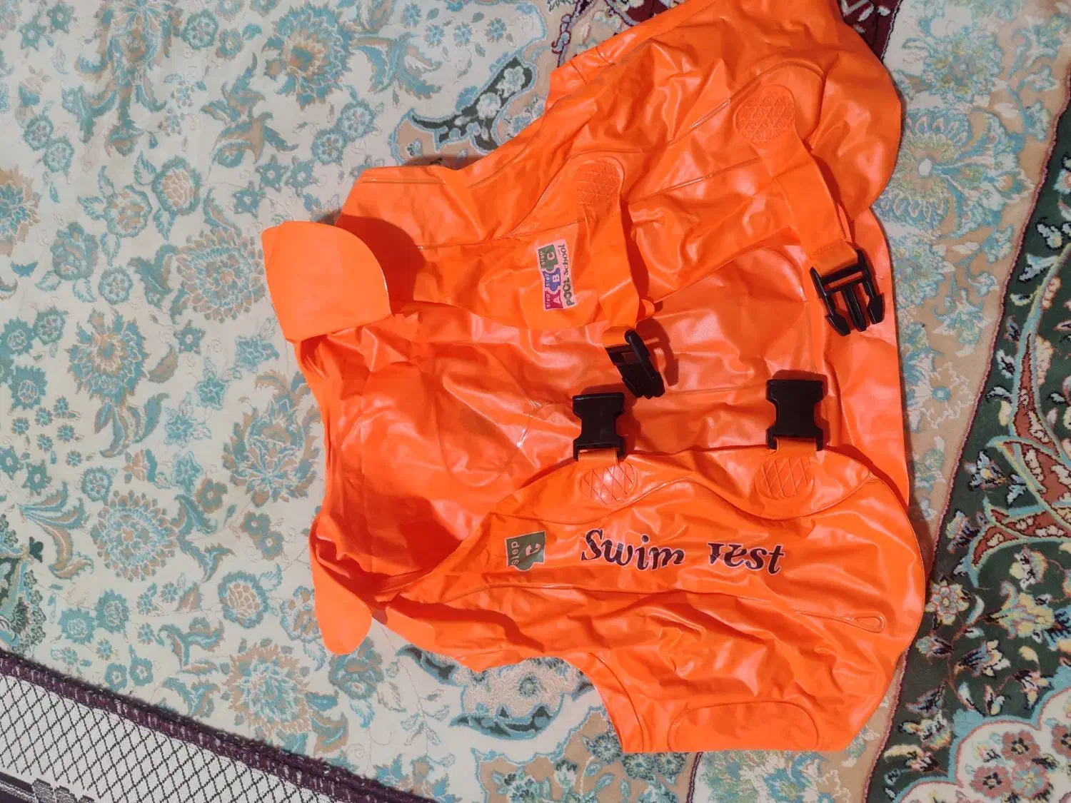 جلیقه شنا|غواصی و ورزش‌های آبی|قم, پردیسان|دیوار