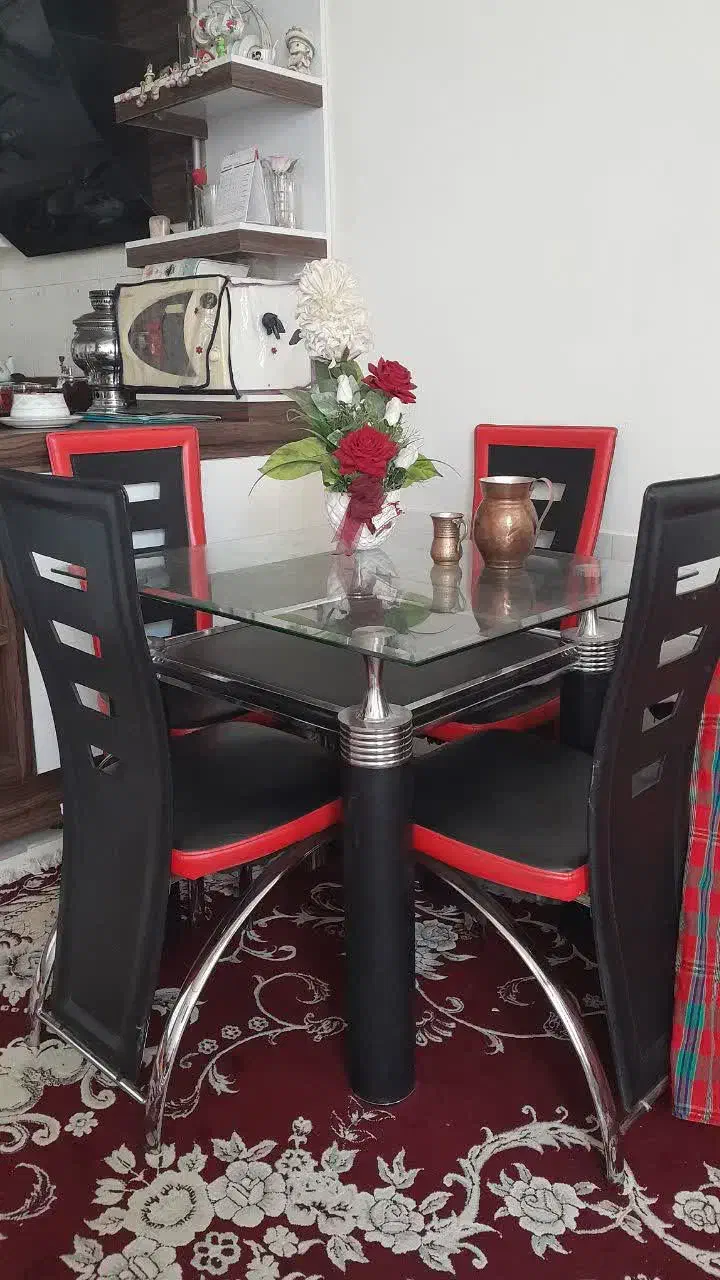 میز نهار خوری 4نفره قابل شستشو|میز و صندلی غذاخوری|کاشمر, |دیوار