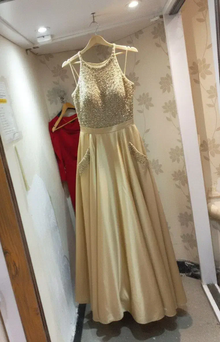 لباس مجلسی درحد نو|لباس|شاهین دژ, |دیوار