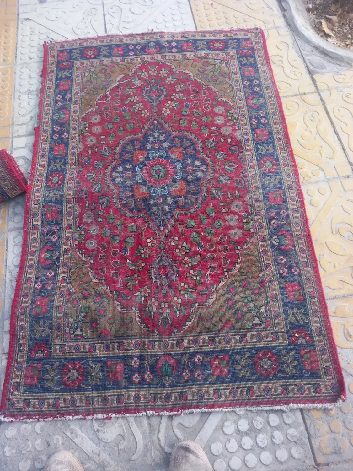 ۲عدر ۱۲متری و ۲عدد ۱در۱/۳۰|فرش|جوانرود, |دیوار