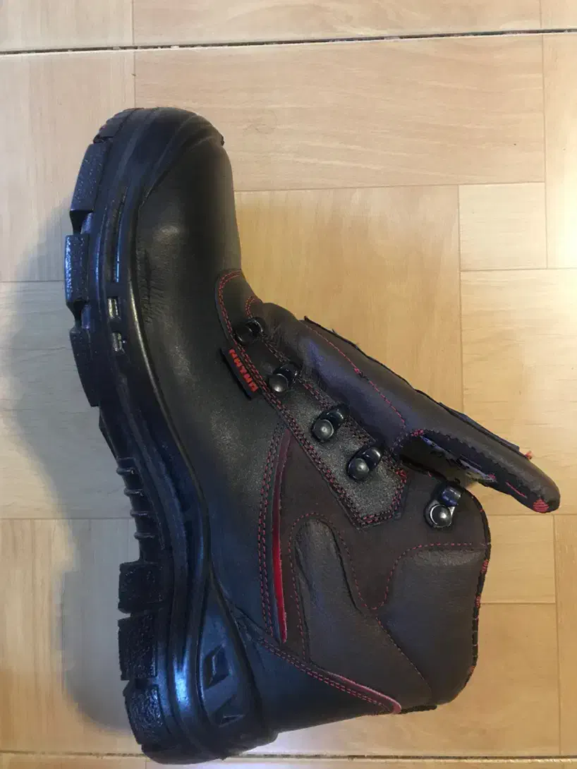 کفش ایمنی سایز ۴۴|کیف، کفش، کمربند|اصفهان, احمدآباد|دیوار