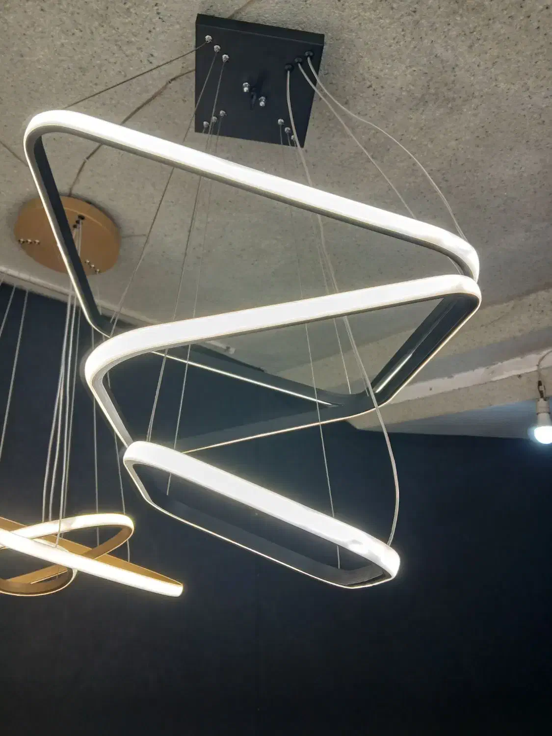 لوستر خطی با طرح های مختلف|لوستر و چراغ آویز|تبریز, |دیوار