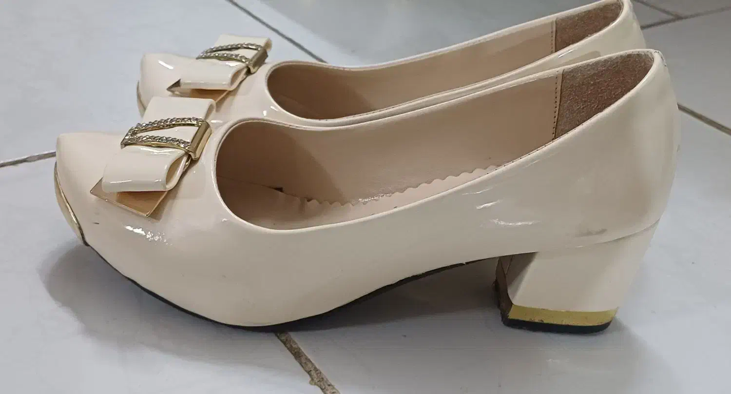 چهار جفت کفش|کیف، کفش، کمربند|تهران, شهرک ولیعصر شمالی|دیوار