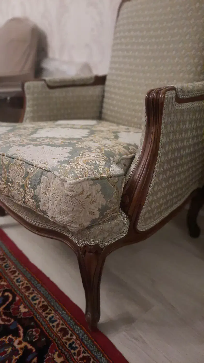 مبل لیون 7 نفره به همراه سرویس غذاخوری 8 نفره-|مبلمان خانگی و میز عسلی|تهران, نیلوفر|دیوار