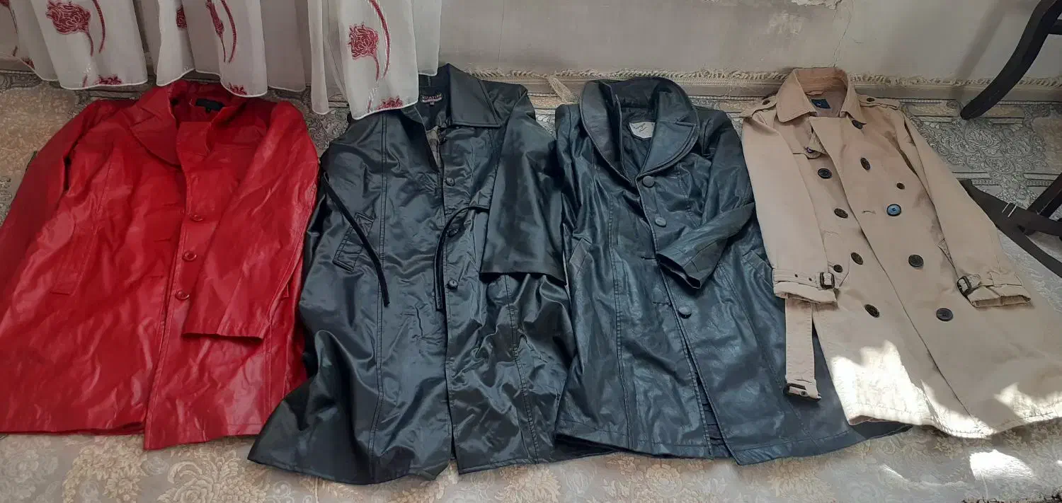 چند پالتو با هم|لباس|بوکان, |دیوار