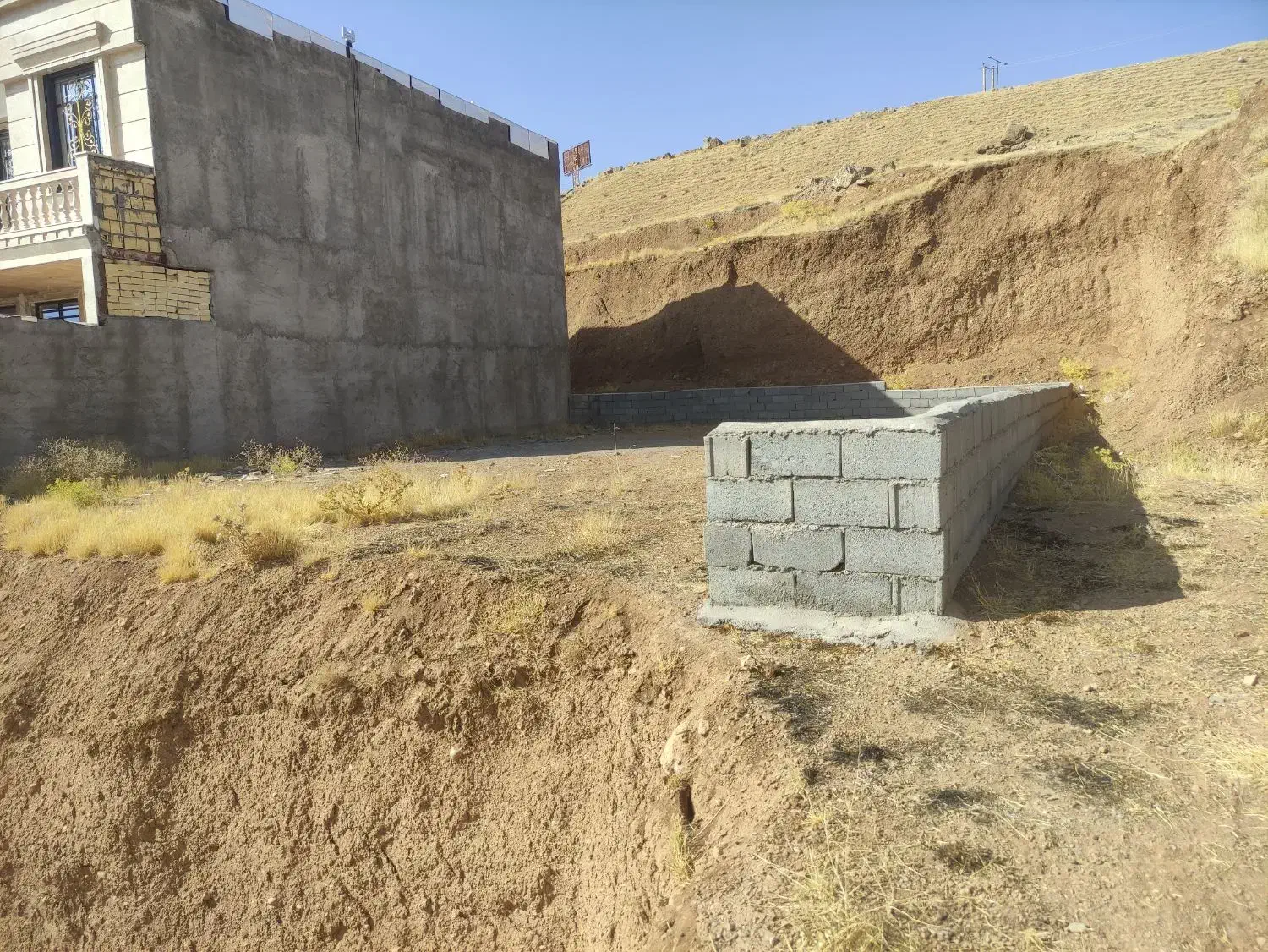 زمین چهار دیواری|فروش زمین و ملک کلنگی|کیار, |دیوار