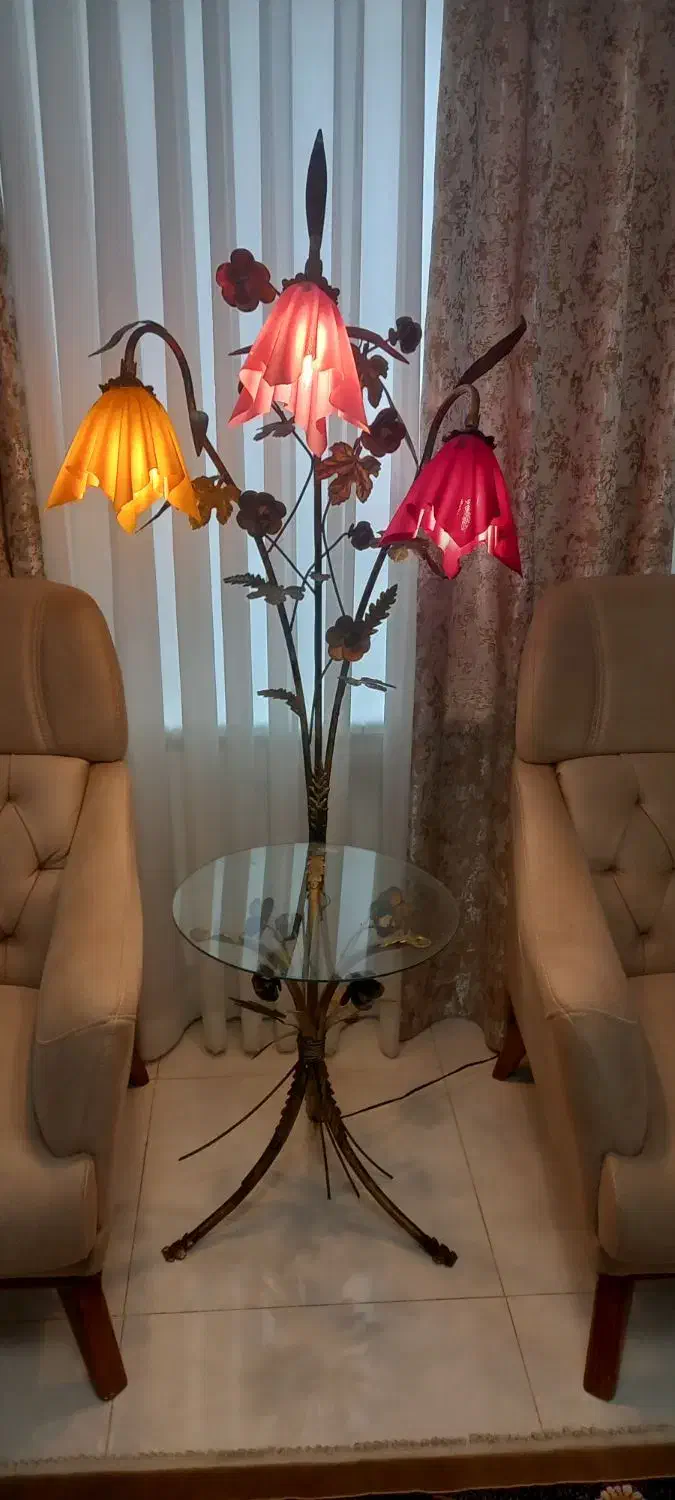 آباژور .کاملا سالم|چراغ خواب و آباژور|رشت, باهنر|دیوار