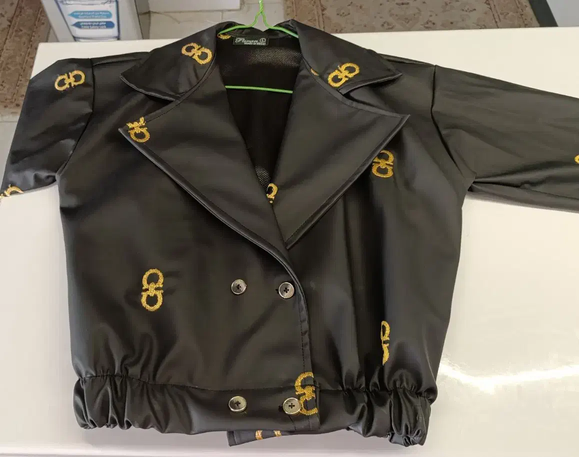 کاپشن چرم زنانه نونومعاوضه با پافر سیلیکونی|لباس|شیراز, شهرک مدرس|دیوار