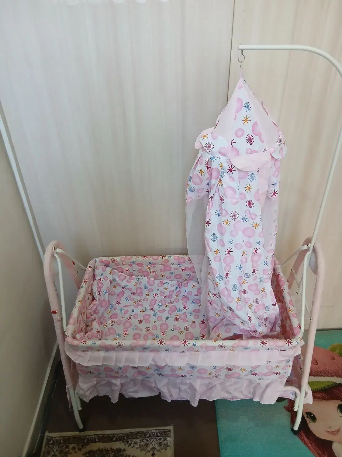 گهواره نوزادی|تخت و صندلی بچه|کرمانشاه, |دیوار