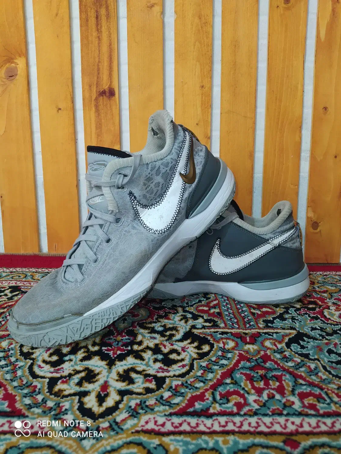 کفش بسکتبال / والیبال|کیف، کفش، کمربند|کرمانشاه, |دیوار