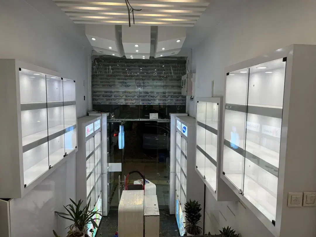 فروش دکوراسیون فروشگاهی ام دی اف دوبل نور پردازی|فروشگاه و مغازه|همدان, |دیوار