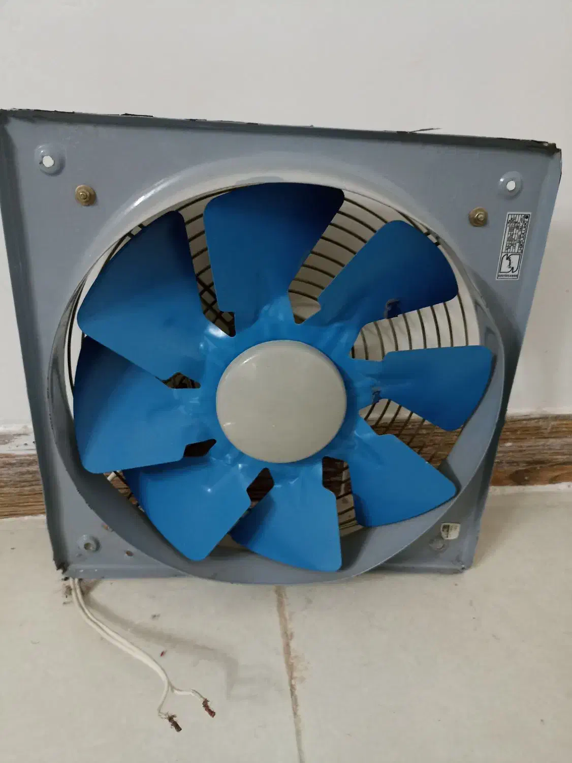 هواکش برند دمنده|پنکه و تصفیهکنندهٔ هوا|اسفراین, |دیوار