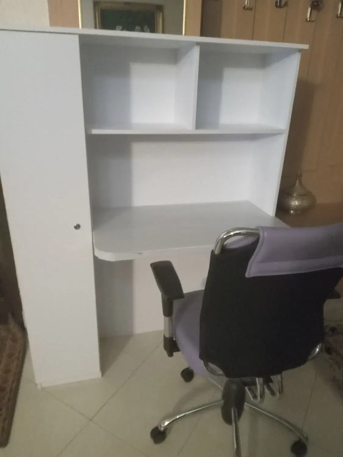 فروش میز تحریر کاملا سالم|میز تحریر و کامپیوتر|شاهینشهر, شهرک هشت بهشت|دیوار