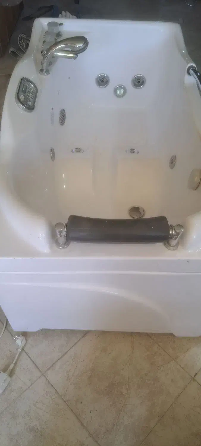 وان جکوزی برند لاویتا|لوازم حمام|اسلامشهر, بهرام آباد|دیوار