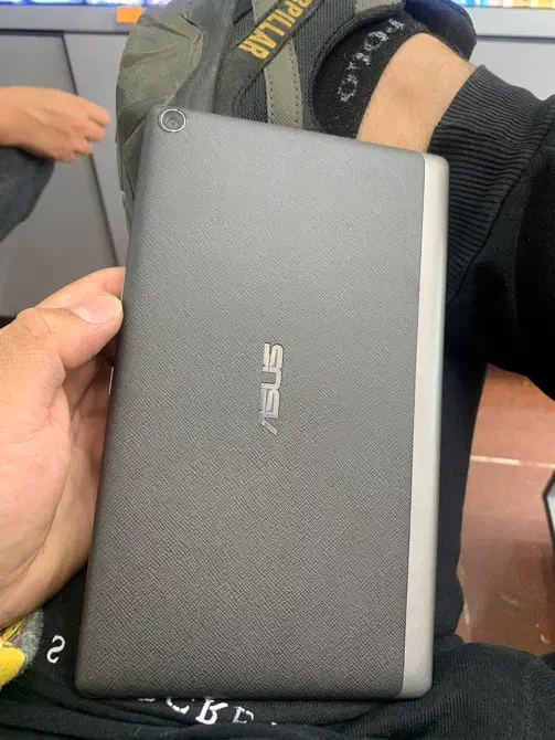 تبلت ایسوس|تبلت|شیراز, شاهجیان|دیوار