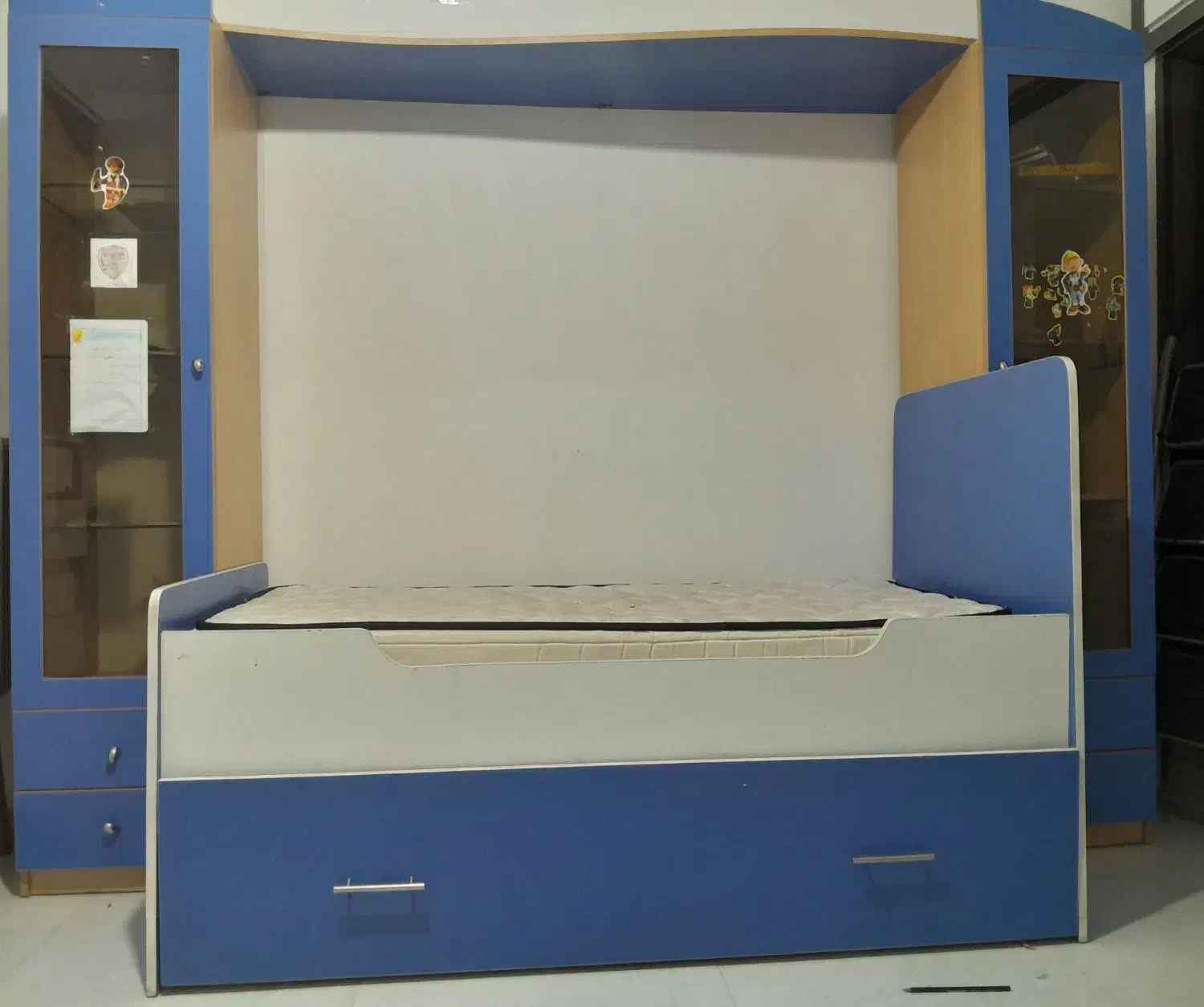 کمد و تخت دو طبقه با تشک|تشک تختخواب|بومهن, |دیوار