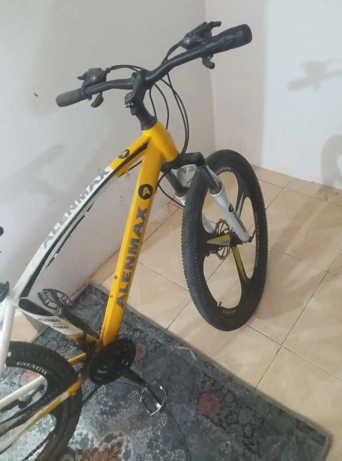 دوچرخه ۲۶|دوچرخه، اسکیت، اسکوتر|بم, |دیوار