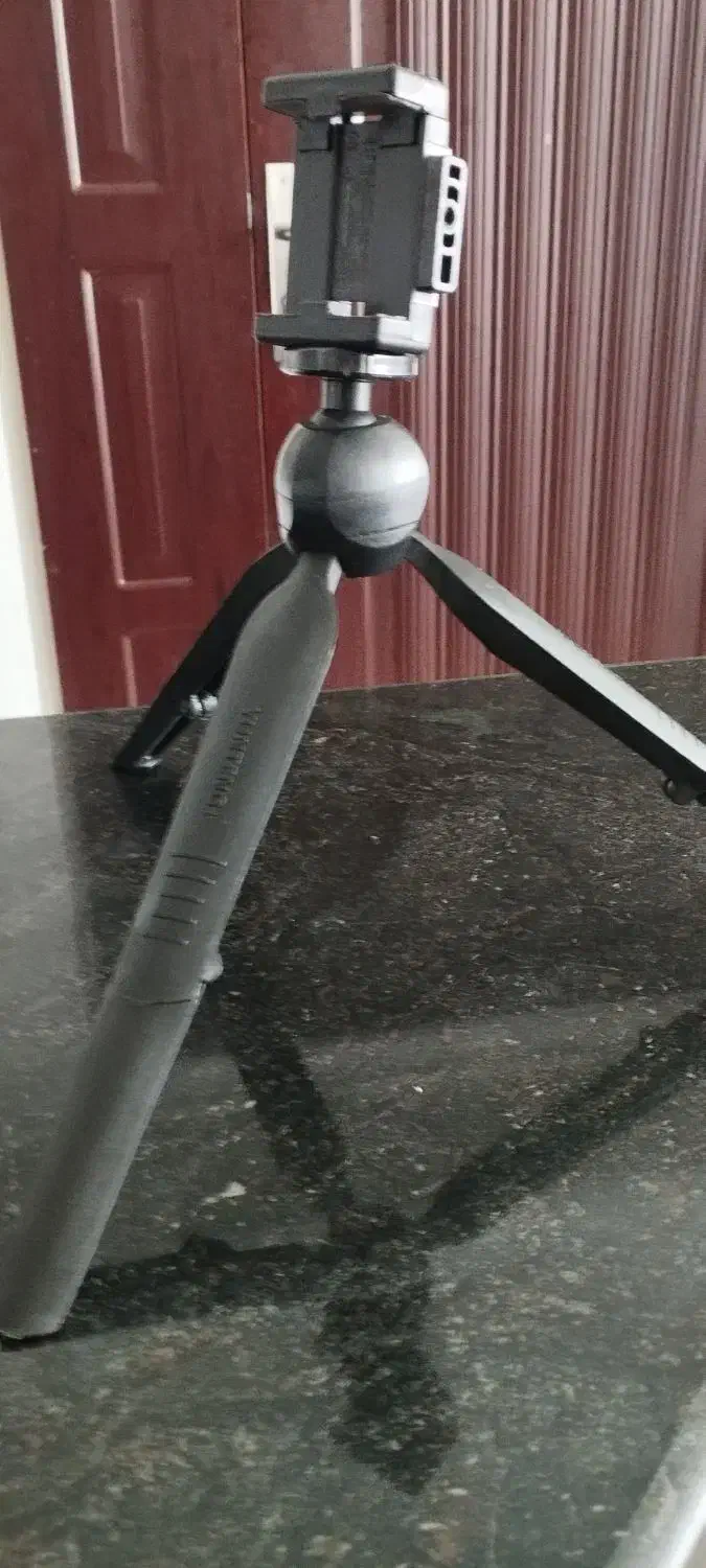 پایه ی موبایل برای فیلم و عکس|لوازم جانبی موبایل و تبلت|بروجرد, |دیوار