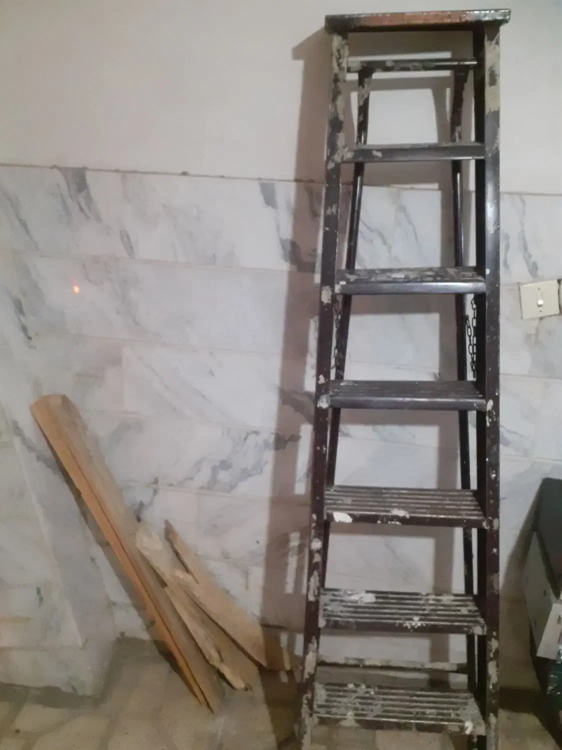 نردبان تاشو|مصالح و تجهیزات ساختمان|تهران, شهید رجایی|دیوار