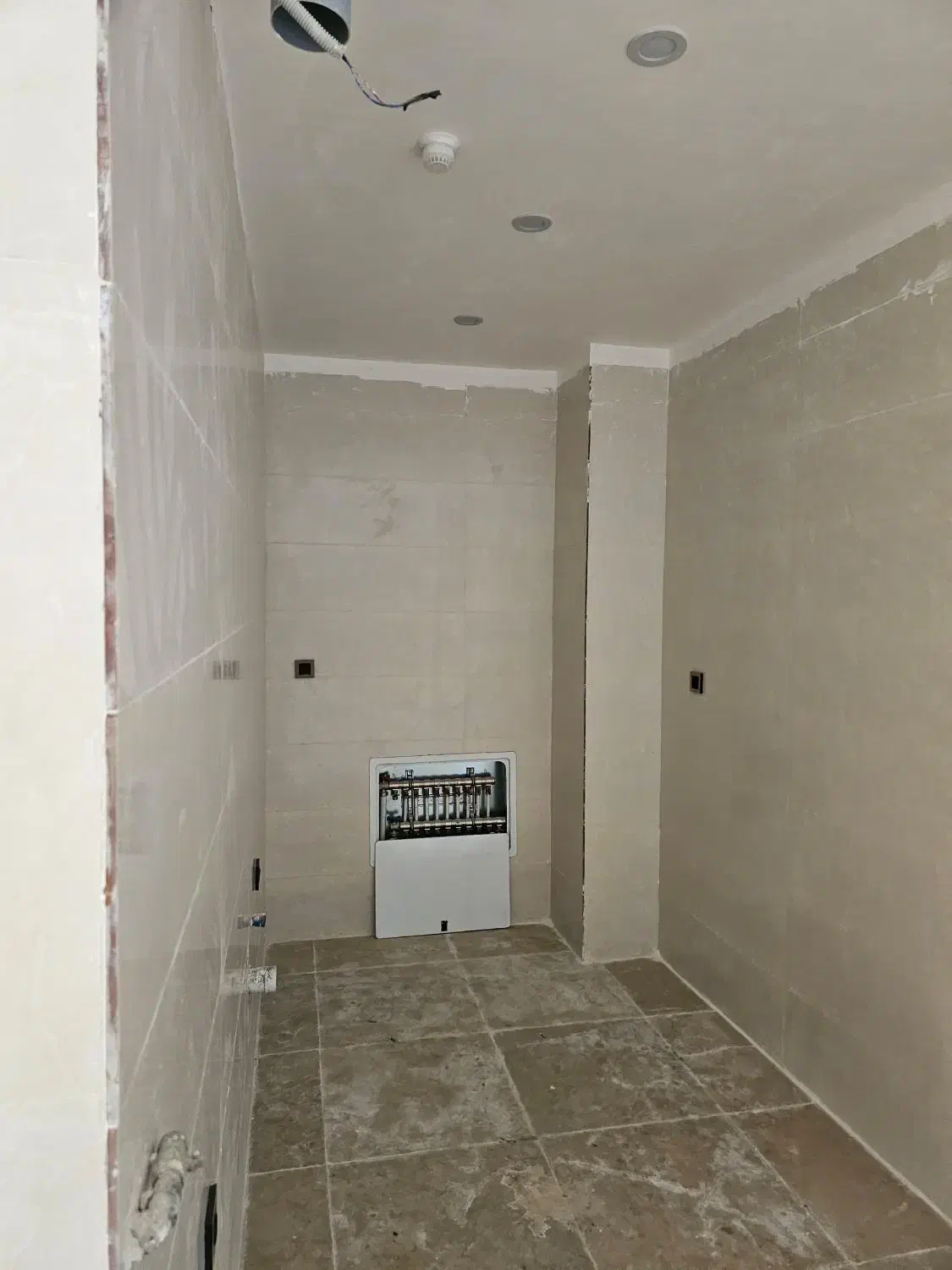 تکواحدی (۲۳۵ متر + ۲ پارکینگسندی)همایونویلا|فروش آپارتمان|محمدشهر, همایون ویلا|دیوار