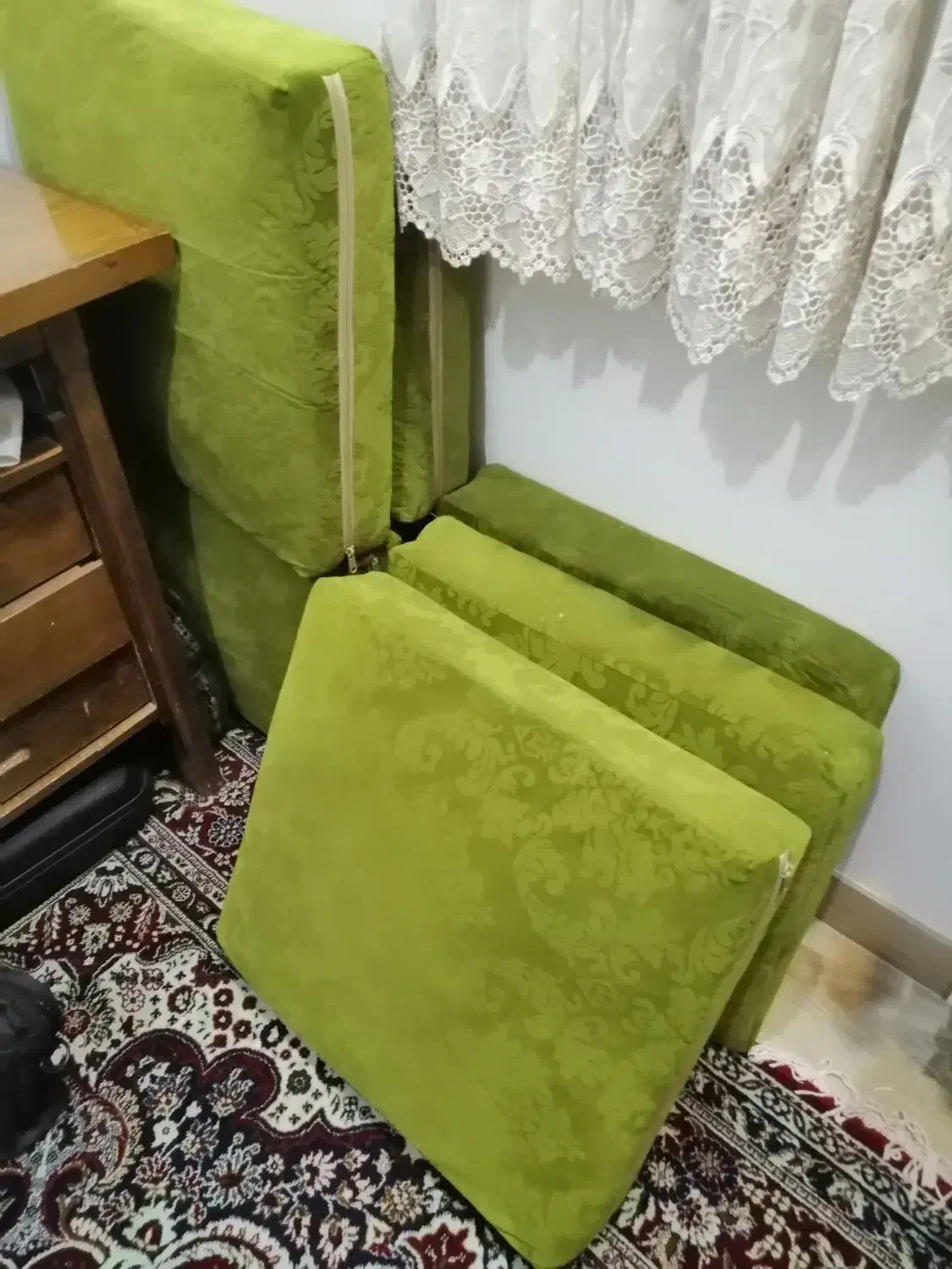 پشتی و روبالشتی|پشتی|ساری, |دیوار