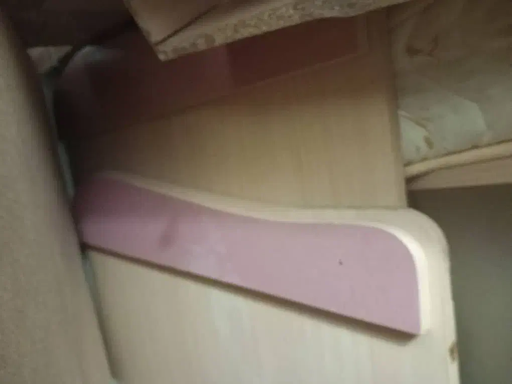 تخت بچه گانه همراه تشک|تخت و صندلی بچه|قزوین, |دیوار