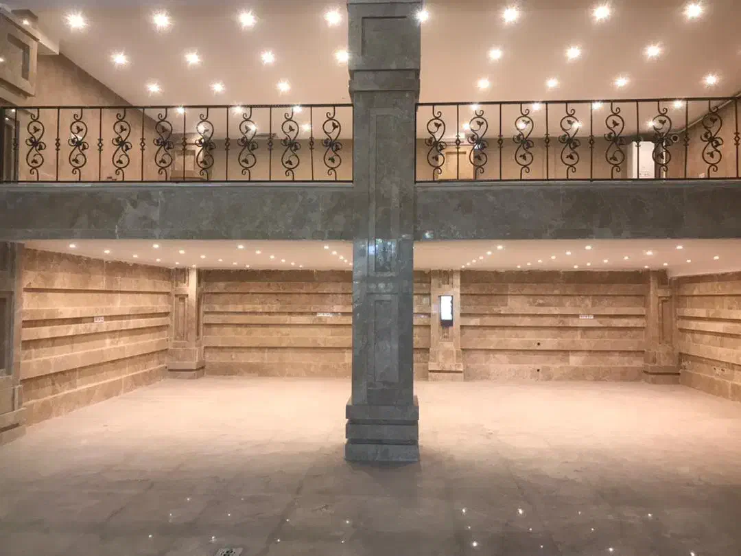 مغازه180متری فروشی اجاره هم داده میشود|اجارهٔ مغازه و غرفه|الوند, |دیوار