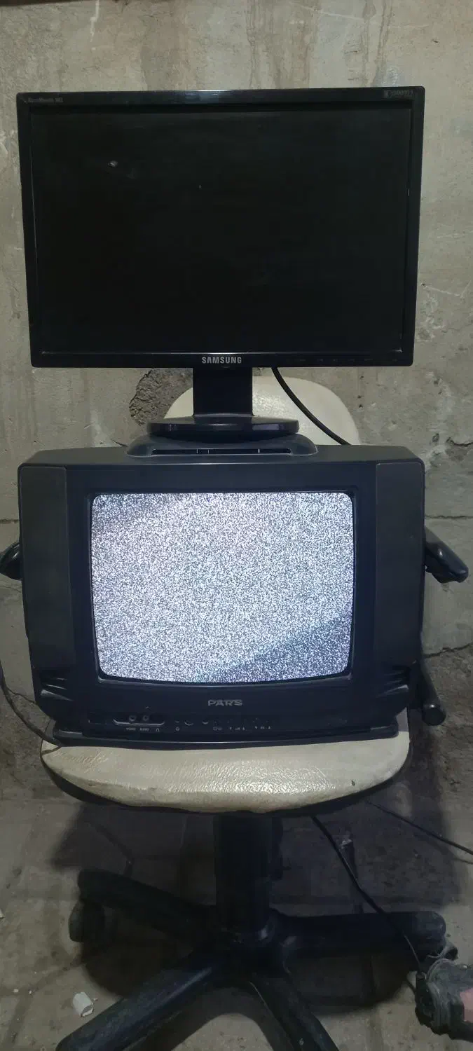 مانیتور سامسونگ ۱۹ اینچ تلویزیون پارس ۱۴ اینچ|تلویزیون و پروژکتور|اردبیل, |دیوار