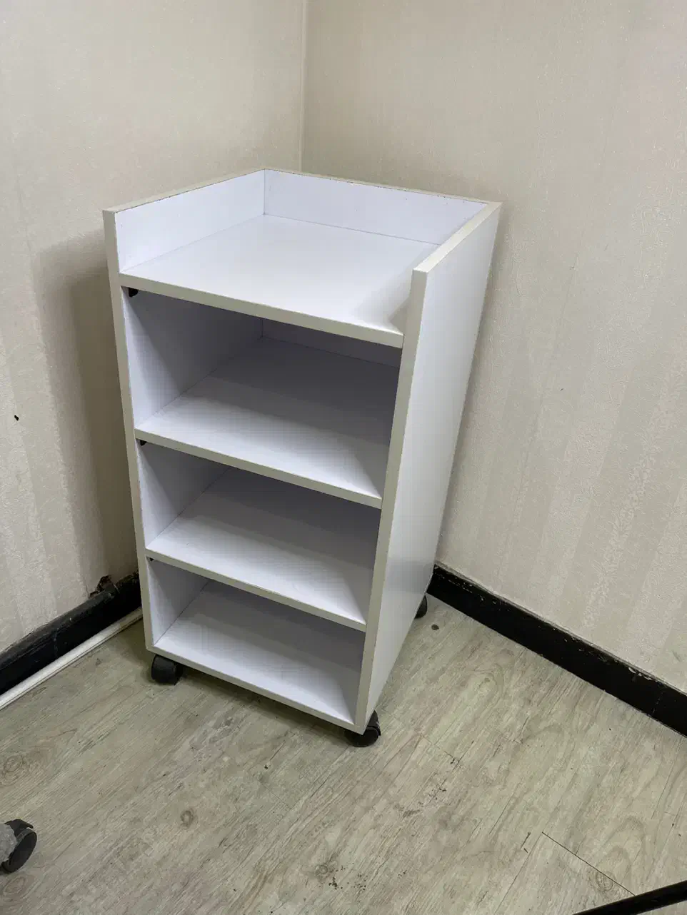 ترولی|آرایشگاه و سالنهای زیبایی|تهران, شهرک چیتگر|دیوار