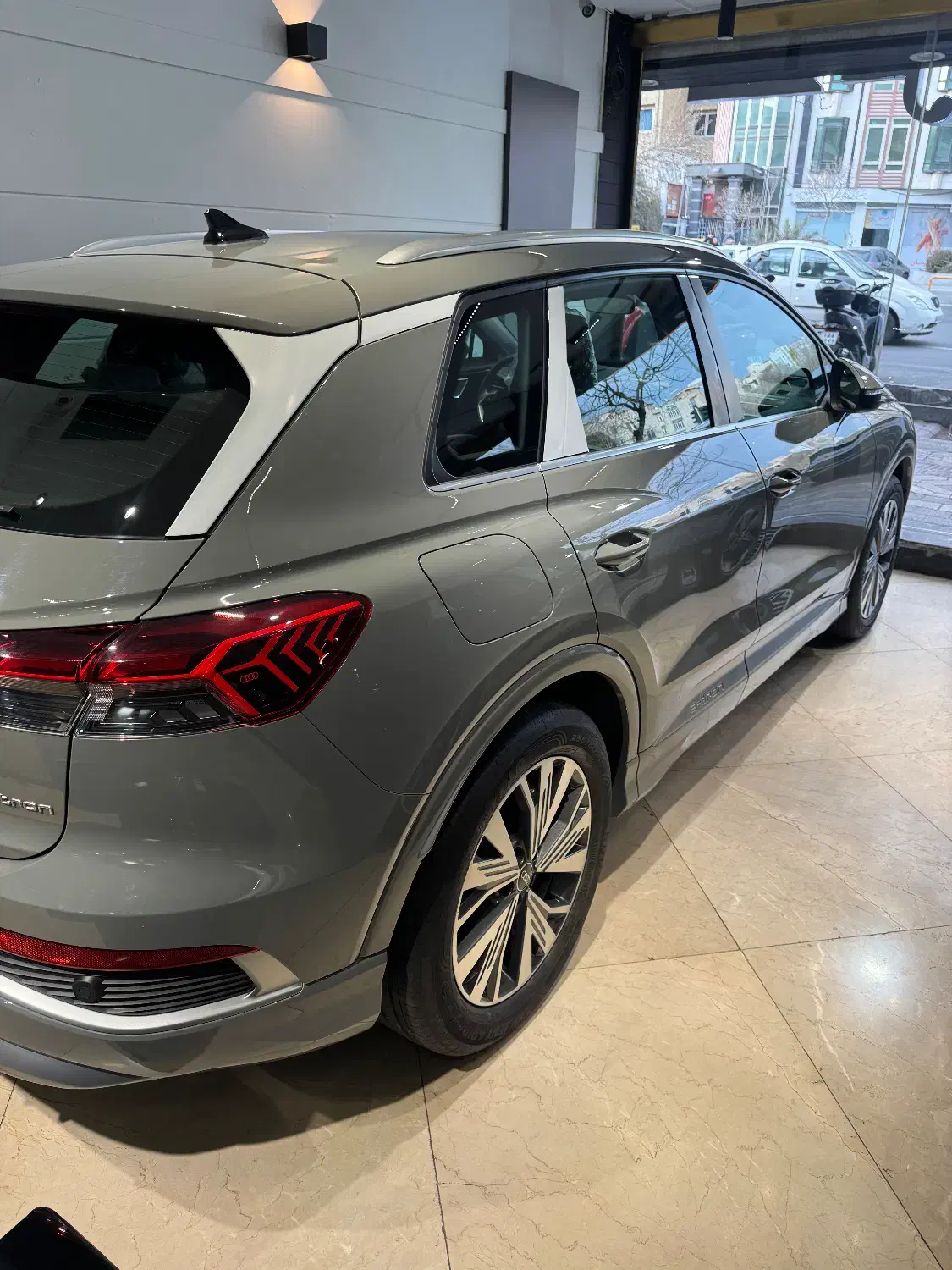 ایودی Q4|خودرو سواری و وانت|تهران, سهروردی|دیوار