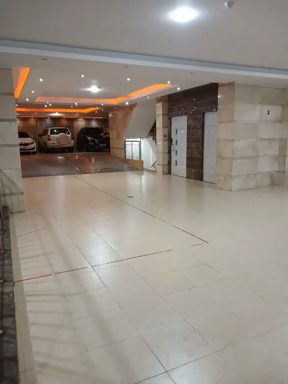 نظافت منزل و راه پله و مشاعات|خدمات نظافت|ساری, |دیوار