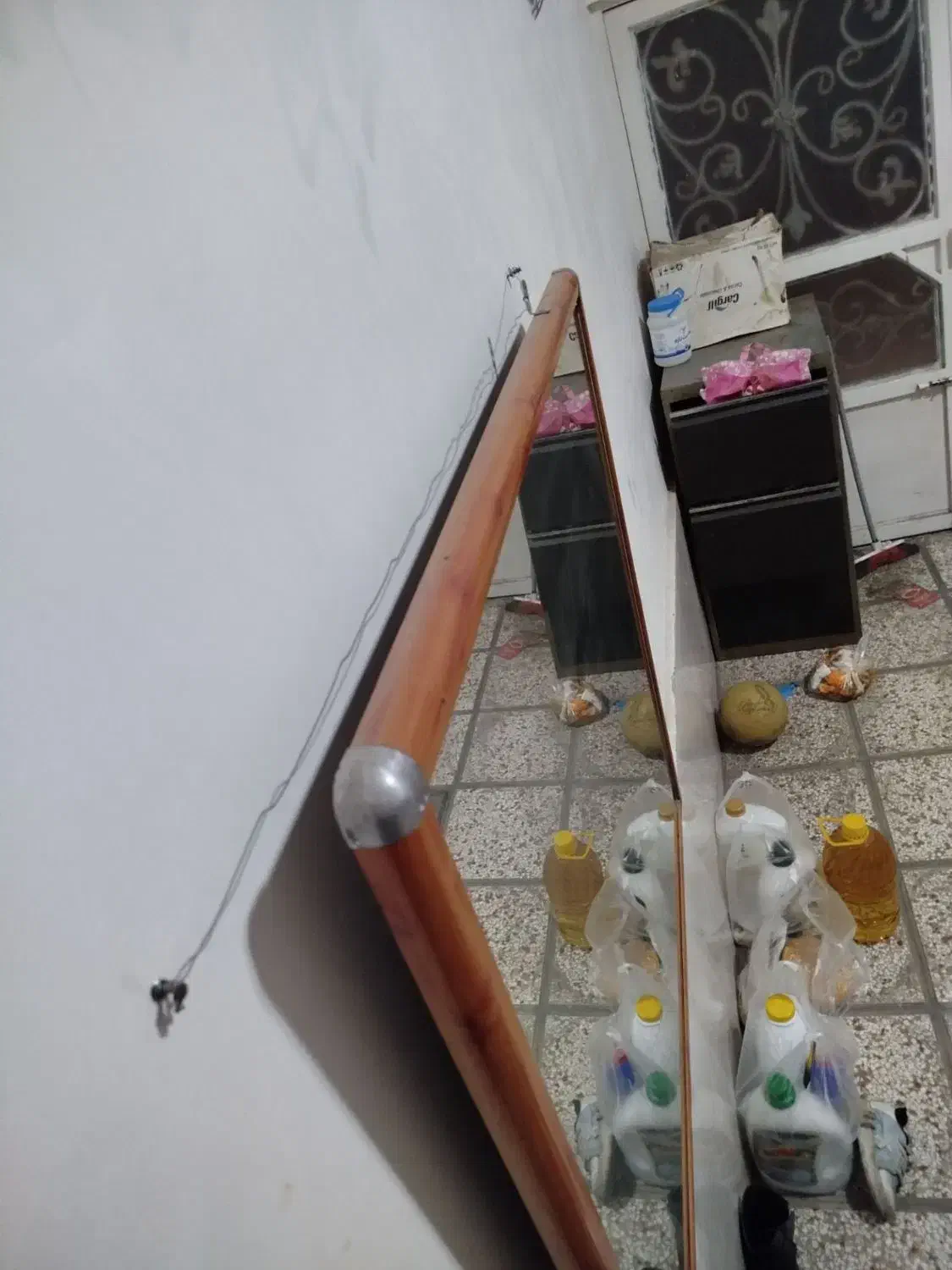 آینه|آینه|مشهد, انقلاب|دیوار