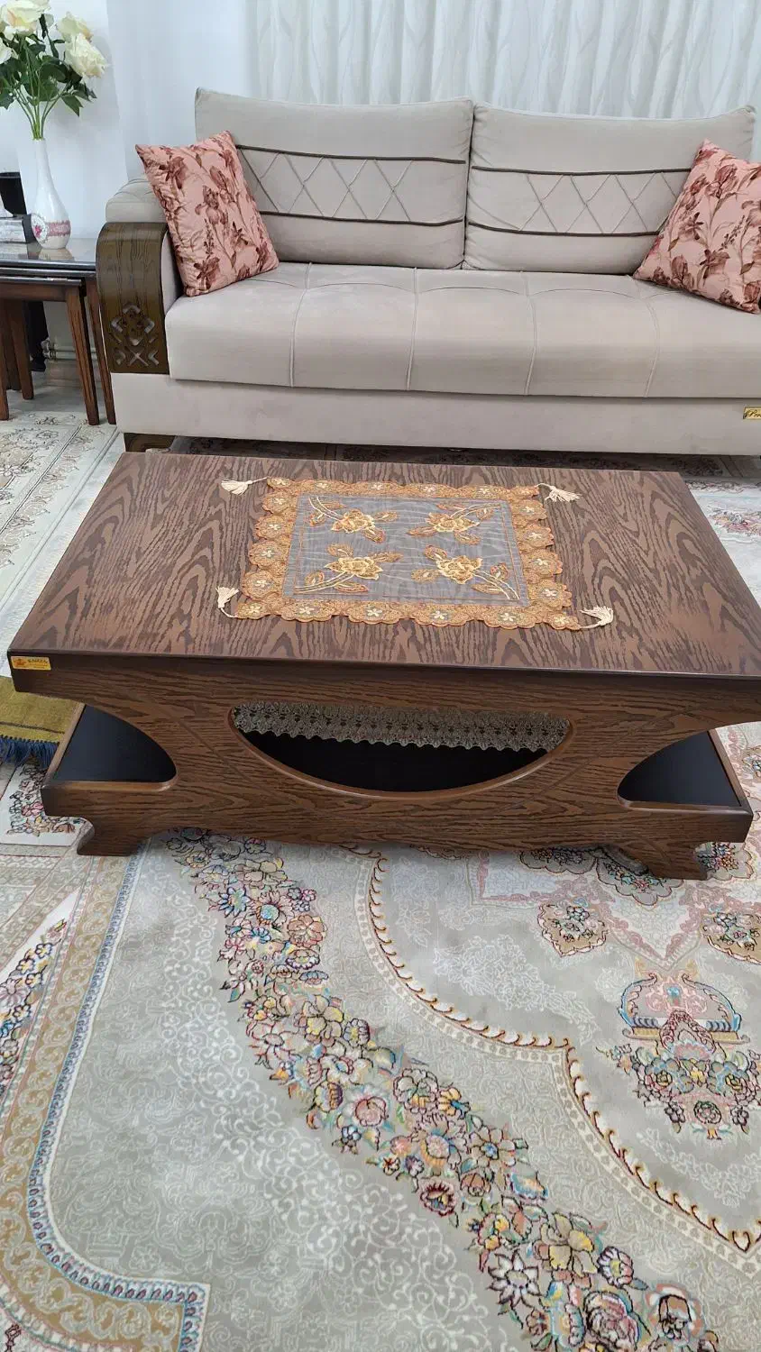 جلومبلی|مبلمان خانگی و میز عسلی|لاهیجان, کوی آزادگان|دیوار