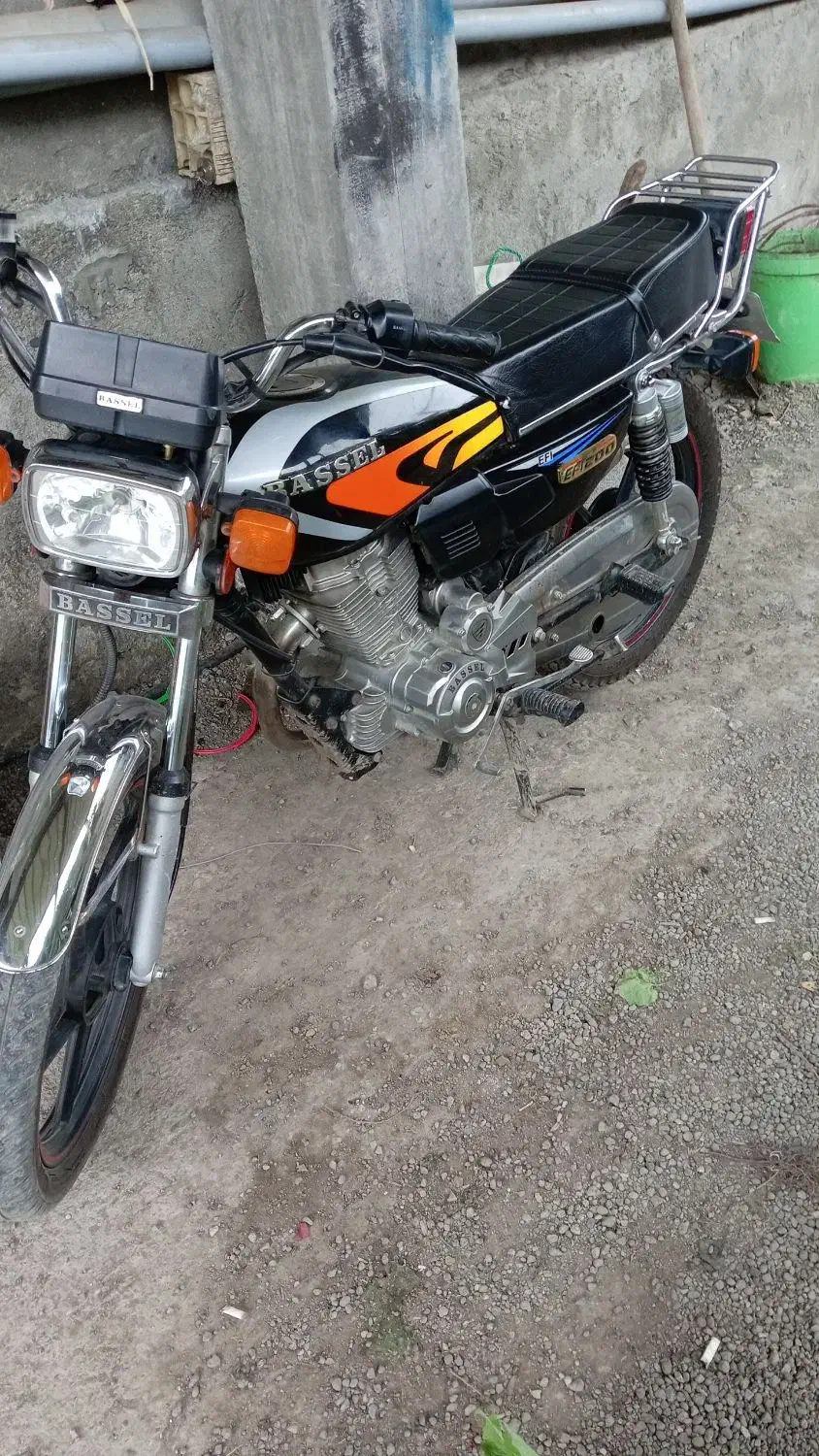 موتور200 1403 باسل|موتورسیکلت|چوبر, |دیوار