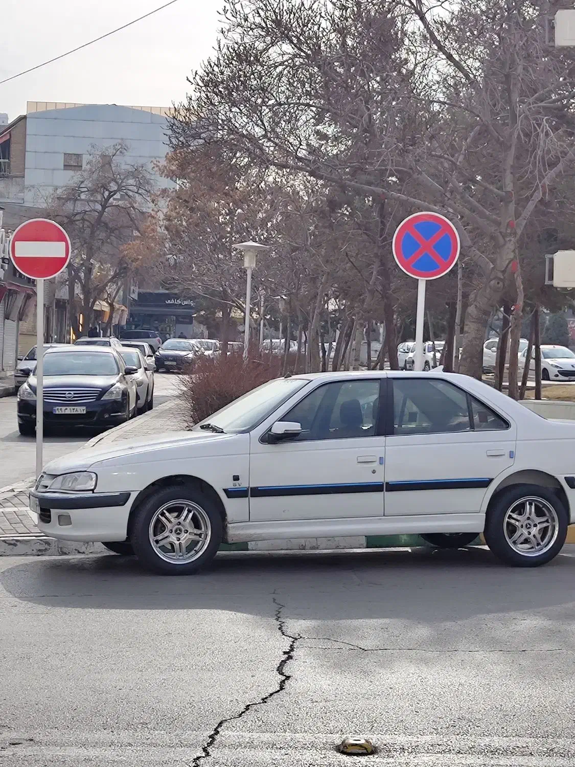 استخدام منشی وام و فروش پارس elxمدل۹۵|استخدام بازاریابی و فروش|تهران, اکباتان|دیوار