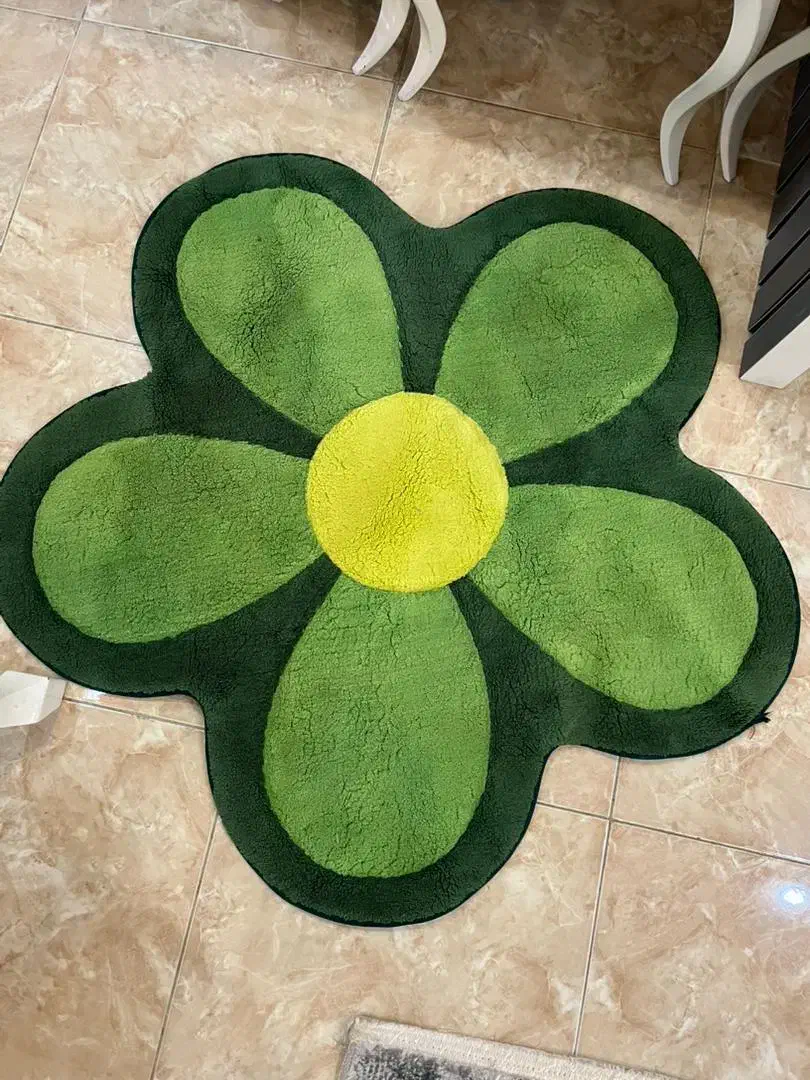 قالیچه گل یک متری|فرش|بندر انزلی, نوروزی|دیوار