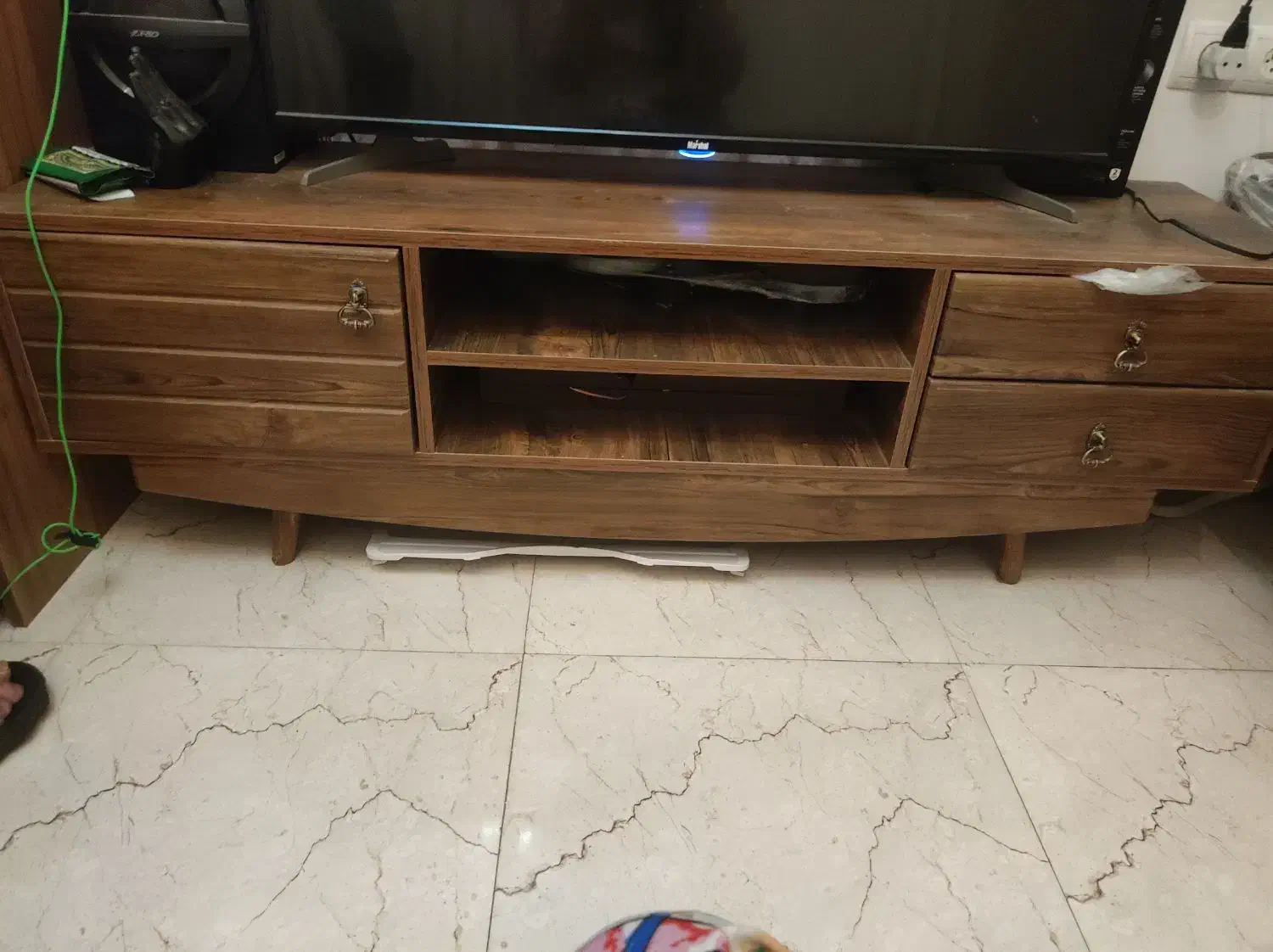 تلویزیون ۴۲ اینچ|تلویزیون و پروژکتور|تهران, امامت|دیوار