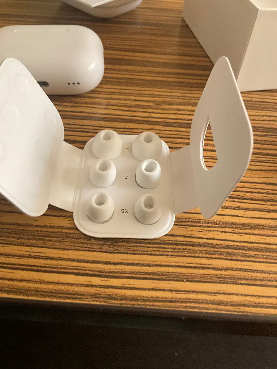 AirPod pro 2nd generation ایرپاد پرو نسل ۲|لوازم جانبی موبایل و تبلت|تهران, سعادت‌آباد|دیوار