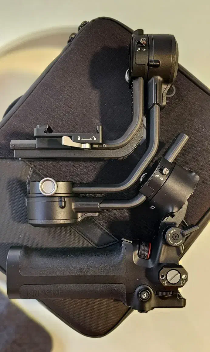 گیمبال دی جی آی Rsc2 pro combo|دوربین عکاسی و فیلم‌برداری|تهران, اوین|دیوار