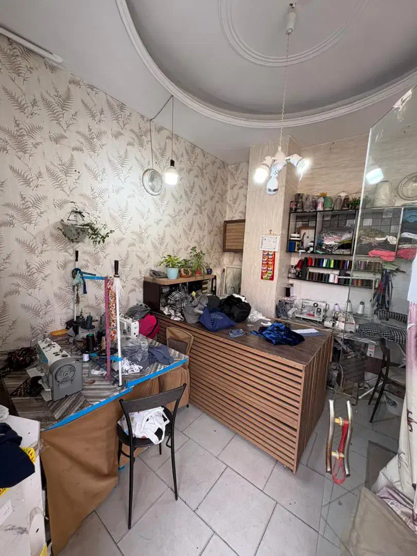 تجاری ۱۶ متری ، نزدیک تقاطع معلم ، دو نبش|اجارهٔ مغازه و غرفه|اندیشه, شهرک المهدی|دیوار